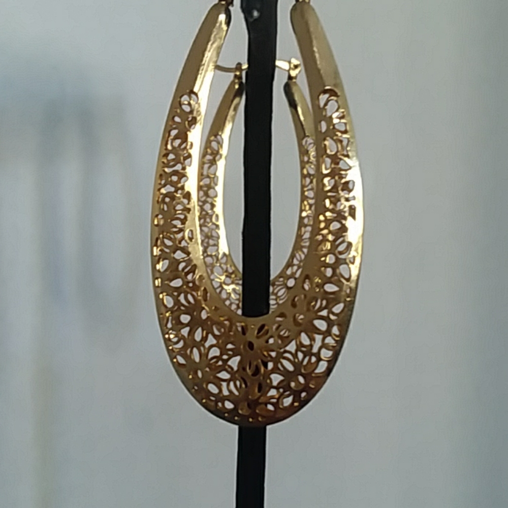 Signed SKL Gold tone oblong hoop earrings